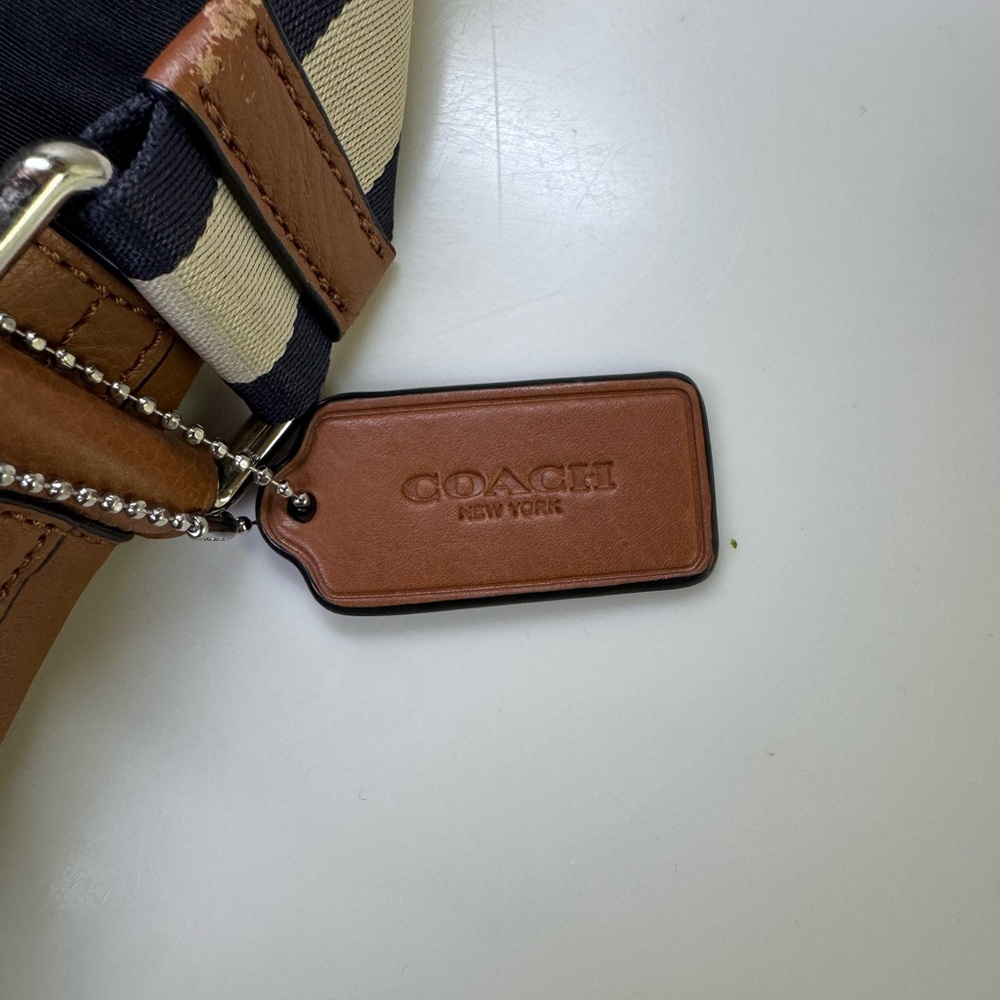 Coach Brown Leather Messenger Bag with Striped Strap - Picture 4 of 7